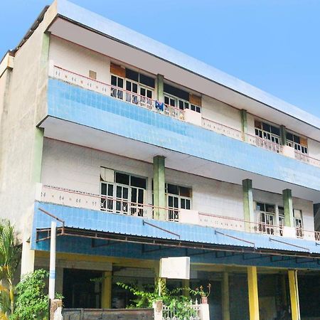 Spot On 91212 Hotel Kelimutu Kupang  Kültér fotó