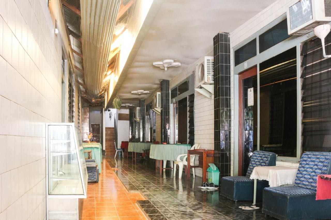 Spot On 91212 Hotel Kelimutu Kupang  Kültér fotó